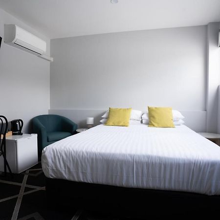 Sports Garden Hotel 朗塞斯顿 外观 照片