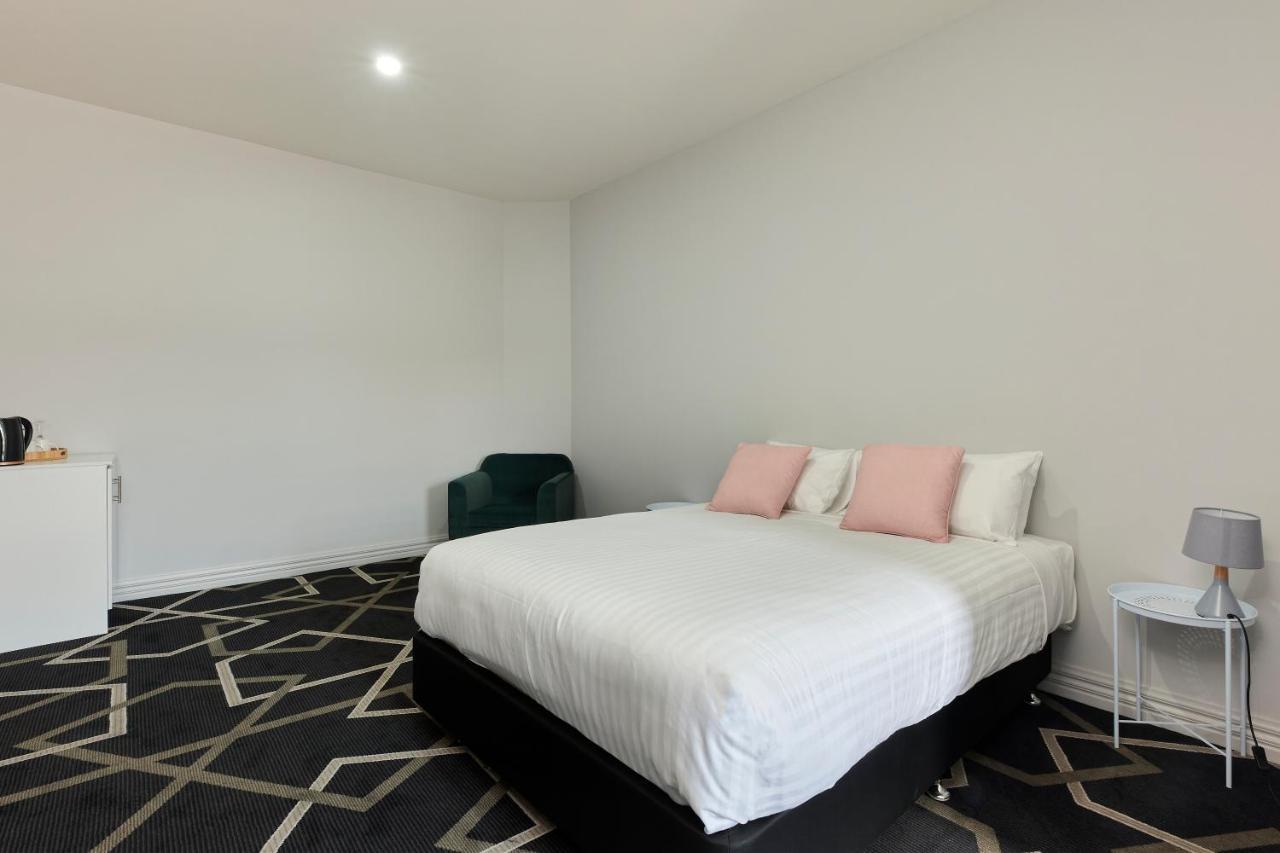 Sports Garden Hotel 朗塞斯顿 外观 照片