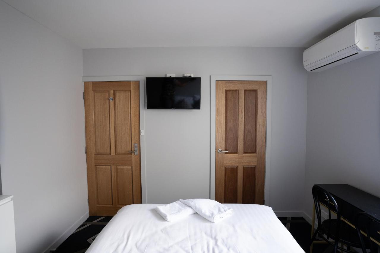 Sports Garden Hotel 朗塞斯顿 外观 照片
